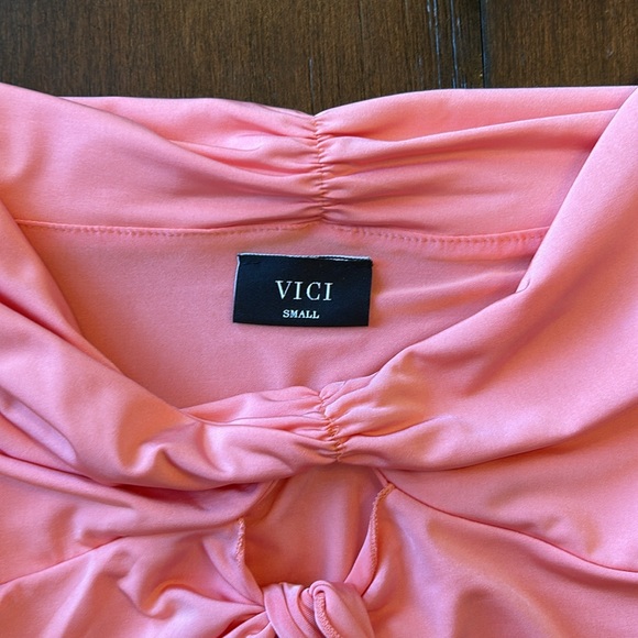 VICI- Off-shoulder Peach Bodysuit- NWOT - Picture 3 of 4